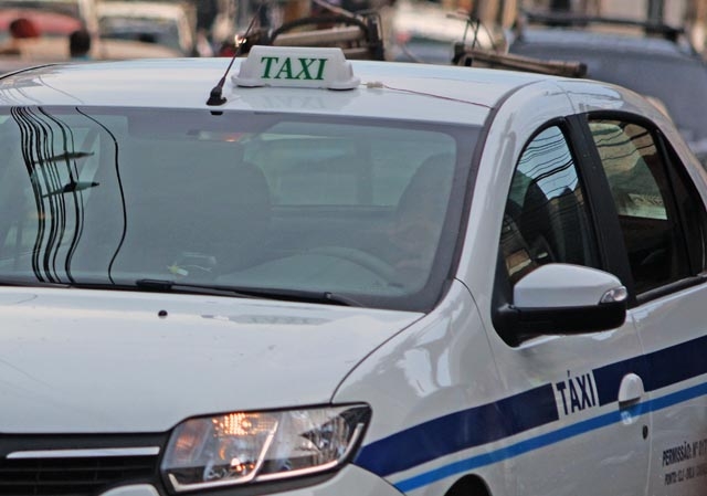 Taxistas têm até a próxima sexta para renovar dados cadastrais